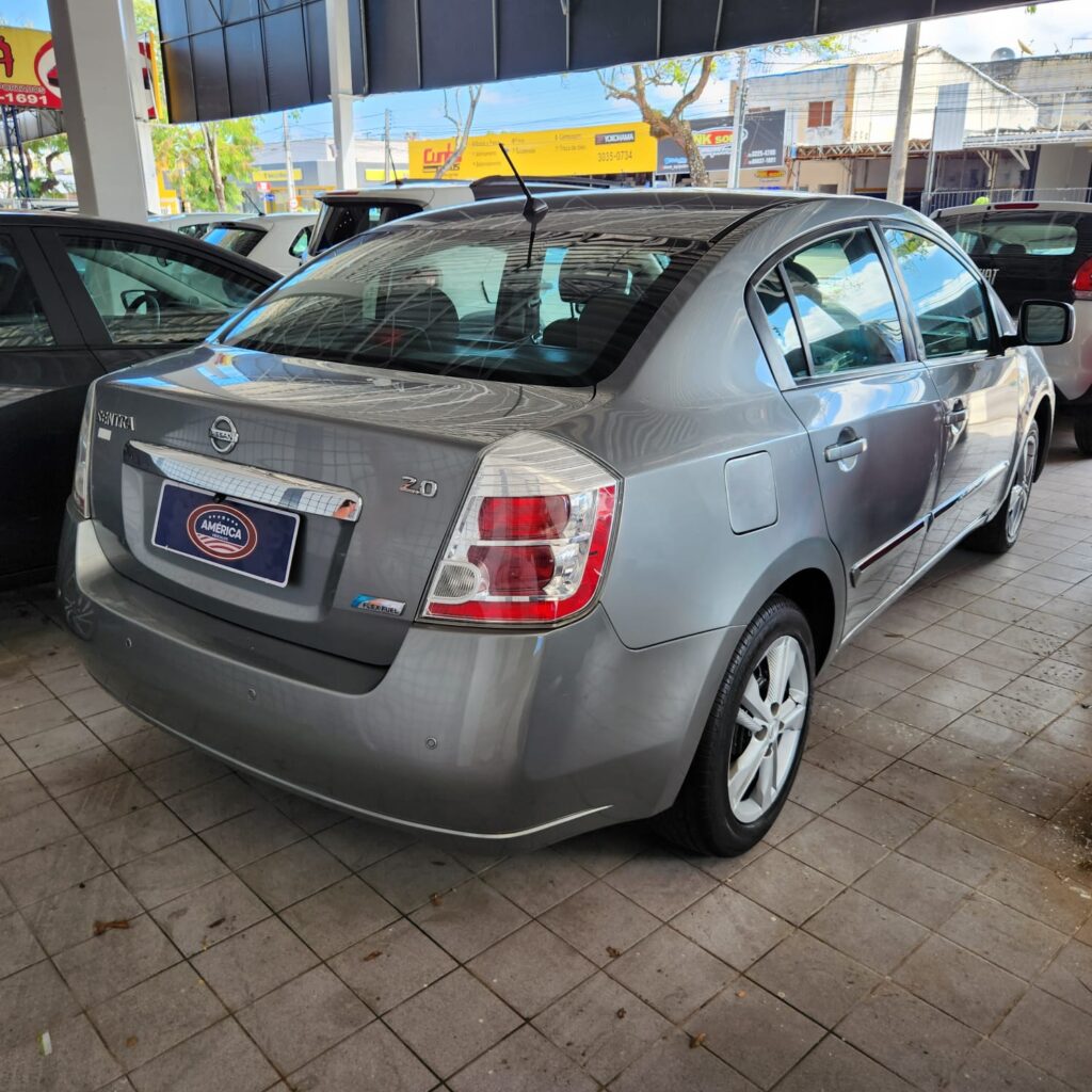 SENTRA 2.0 MT