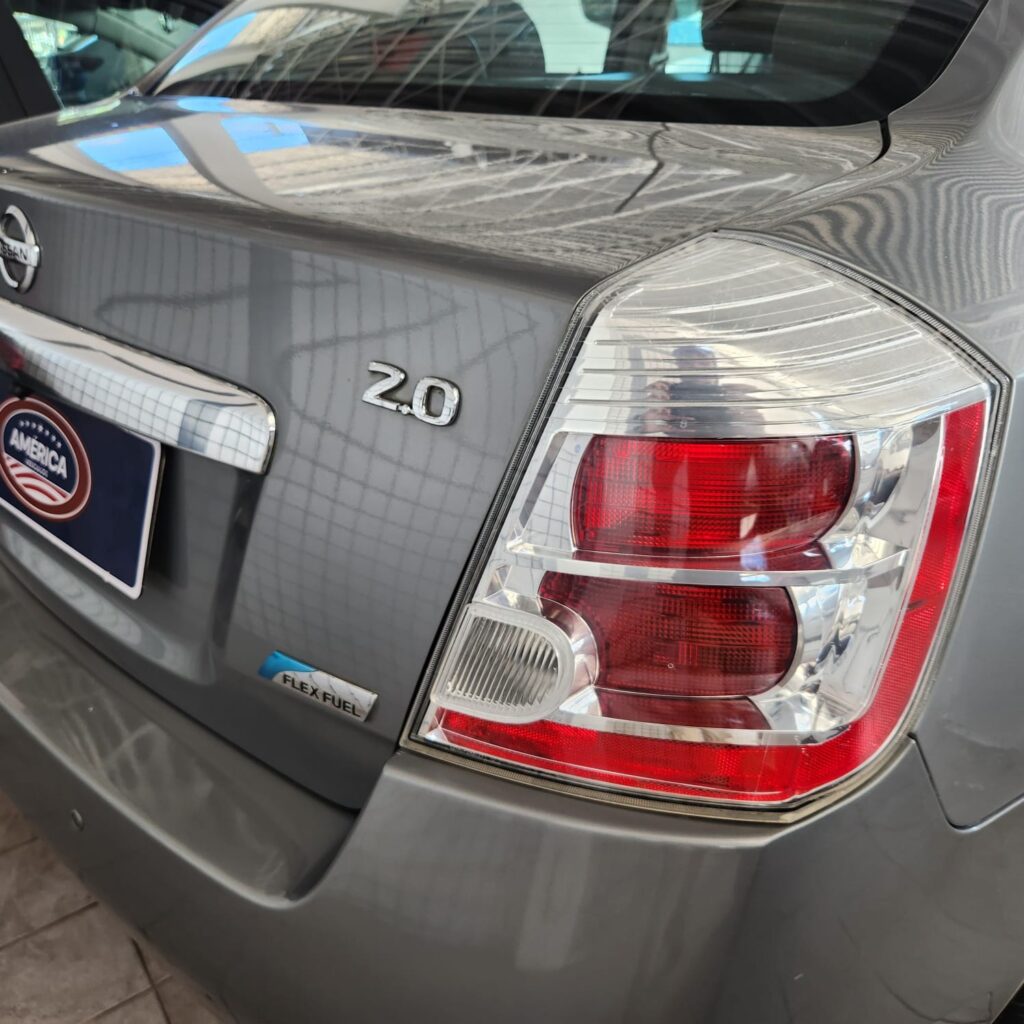 SENTRA 2.0 MT