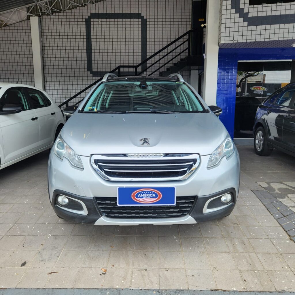 Peugeot 2008 Griffe com teto panoramico