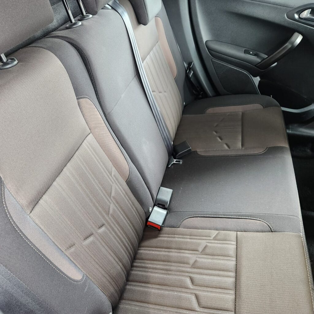Peugeot 2008 Griffe com teto panoramico