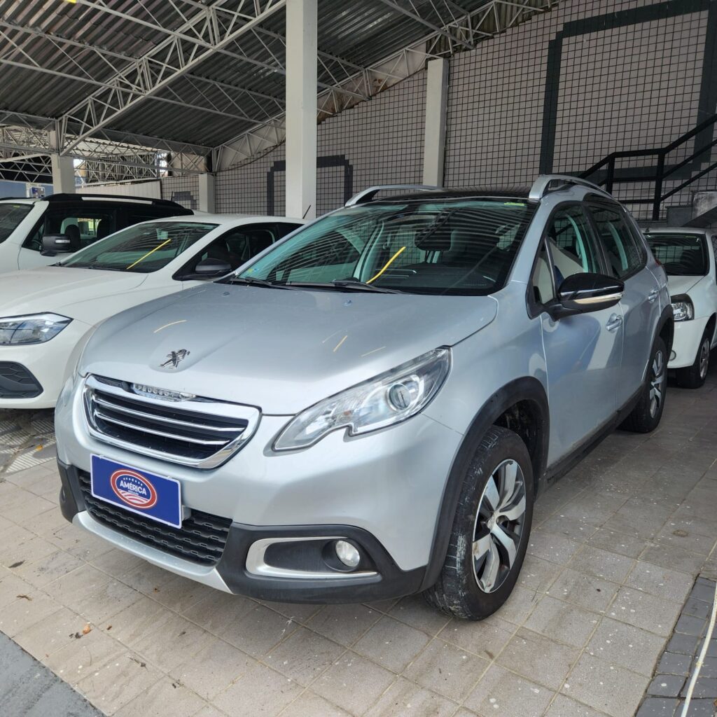 Peugeot 2008 Griffe com teto panoramico