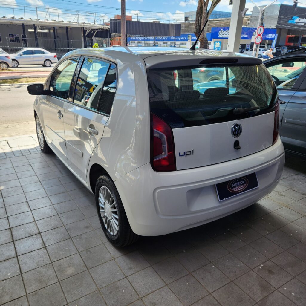 VOLKWAGEN UP MOVE 1.0