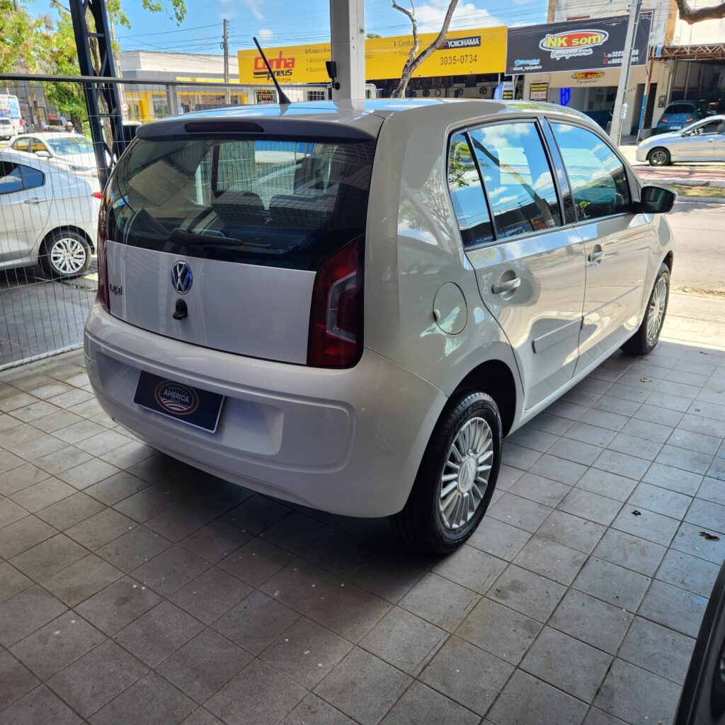 VOLKWAGEN UP MOVE 1.0