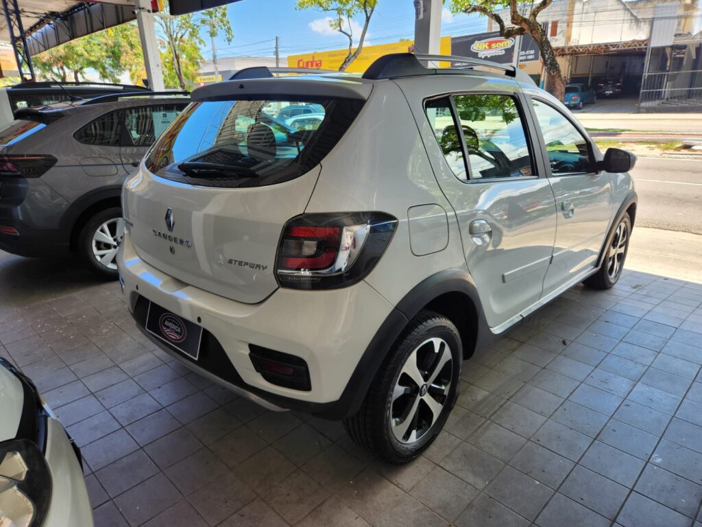 SANDERO STEPWAY 1.6