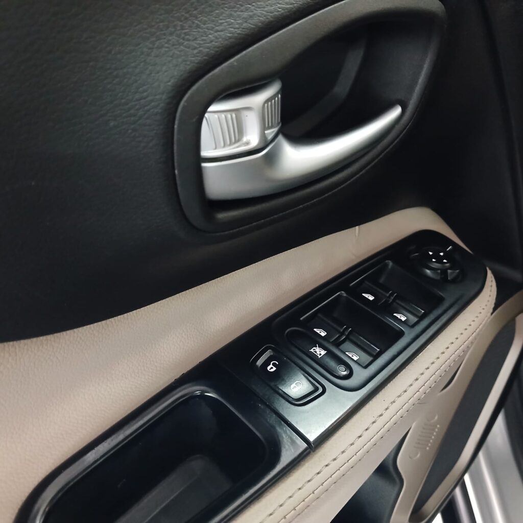JEEP RENEGADE 1.8 LONGITUDE ATITUDE FLEX 2016